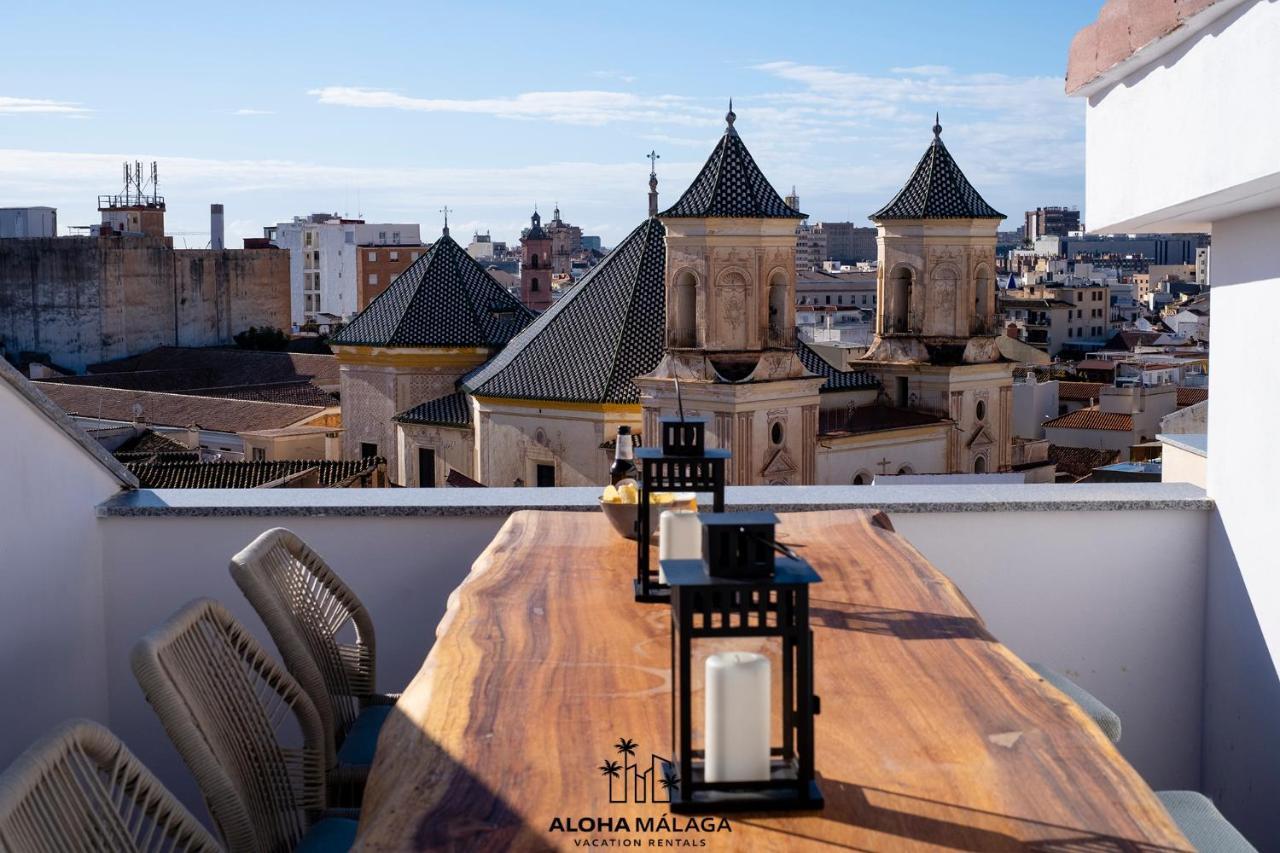 マラガLuxury Duplex With Pool And Padel Court In Townアパートメント エクステリア 写真