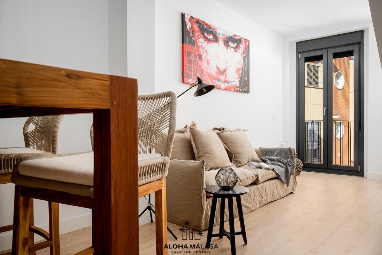 マラガLuxury Duplex With Pool And Padel Court In Townアパートメント エクステリア 写真