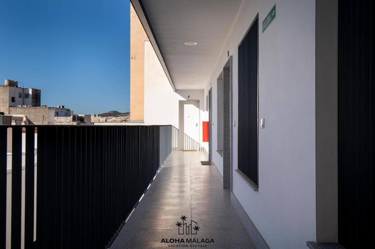 マラガLuxury Duplex With Pool And Padel Court In Townアパートメント エクステリア 写真