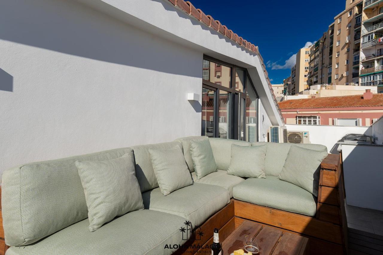 マラガLuxury Duplex With Pool And Padel Court In Townアパートメント エクステリア 写真