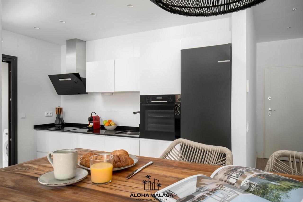 マラガLuxury Duplex With Pool And Padel Court In Townアパートメント エクステリア 写真