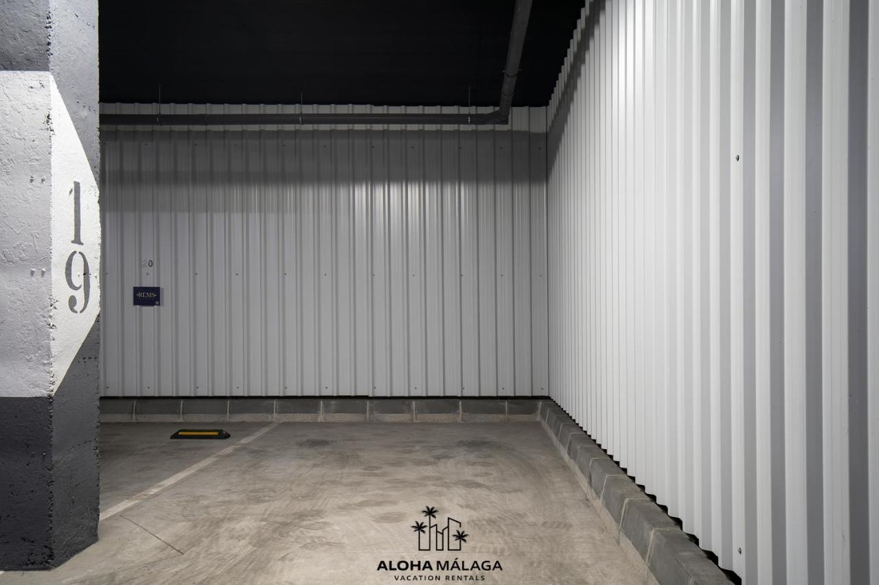 マラガLuxury Duplex With Pool And Padel Court In Townアパートメント エクステリア 写真