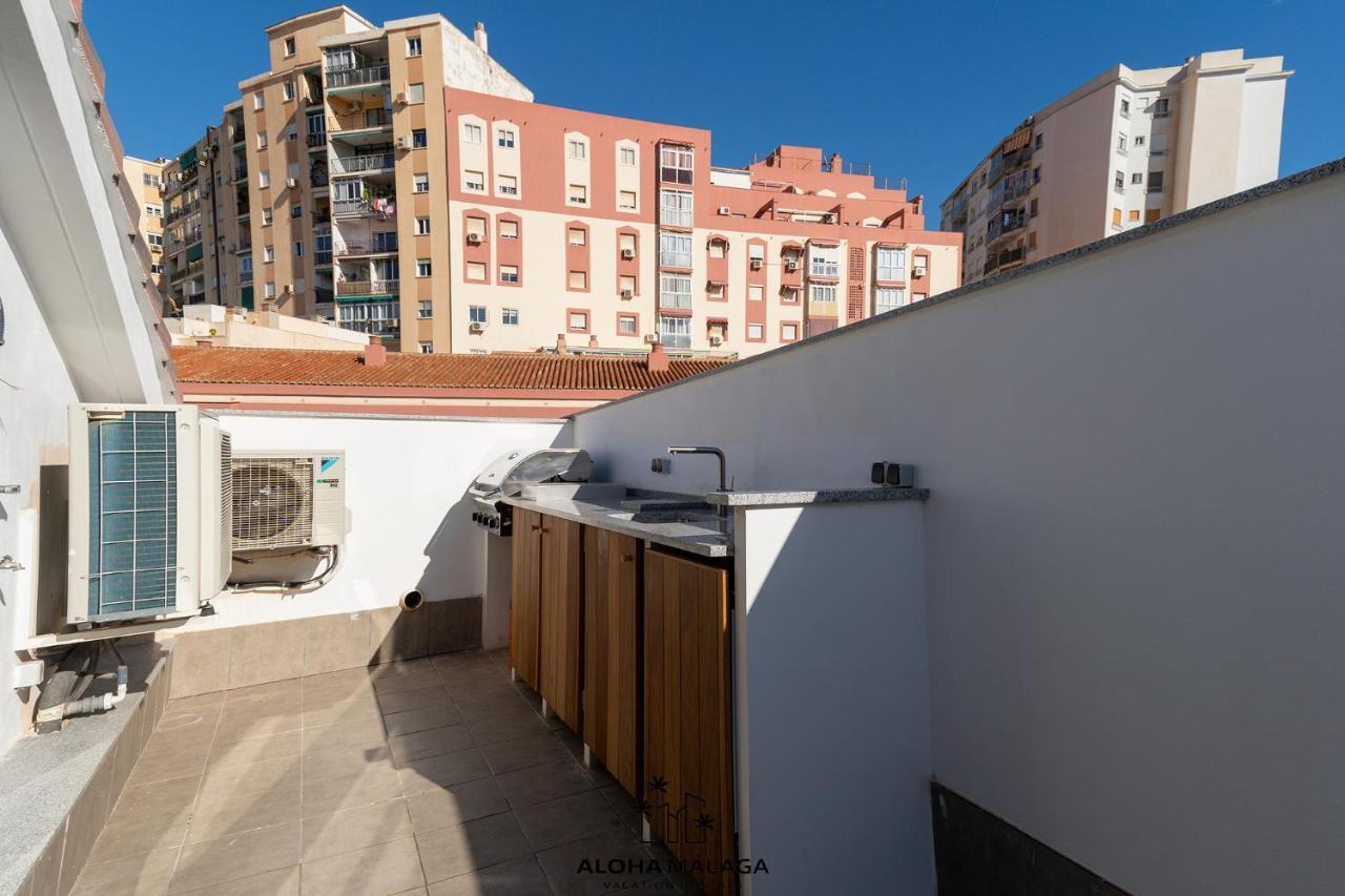 マラガLuxury Duplex With Pool And Padel Court In Townアパートメント エクステリア 写真